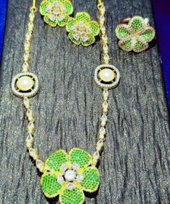 Elegant Invisible Green Stone Jewelry Set