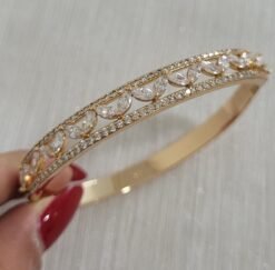 Xuping Handcuff Bracelet – Elegant Daily Wear Jewelry