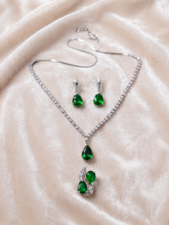 Elegant Pendant Set | 2 Beautiful Colors
Elevate