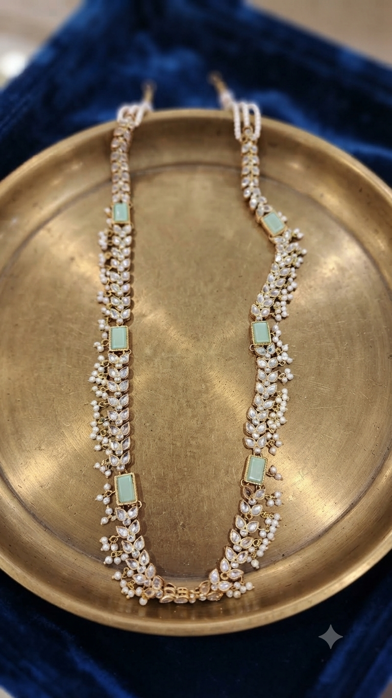 Elegant Bahawalpur Traditional Kundan Mala with Earrings